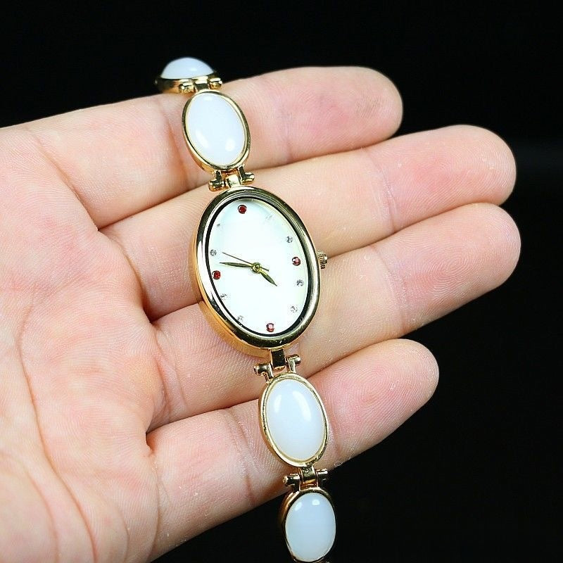 Ladies Jade Quartz Watch with Alloy Strap