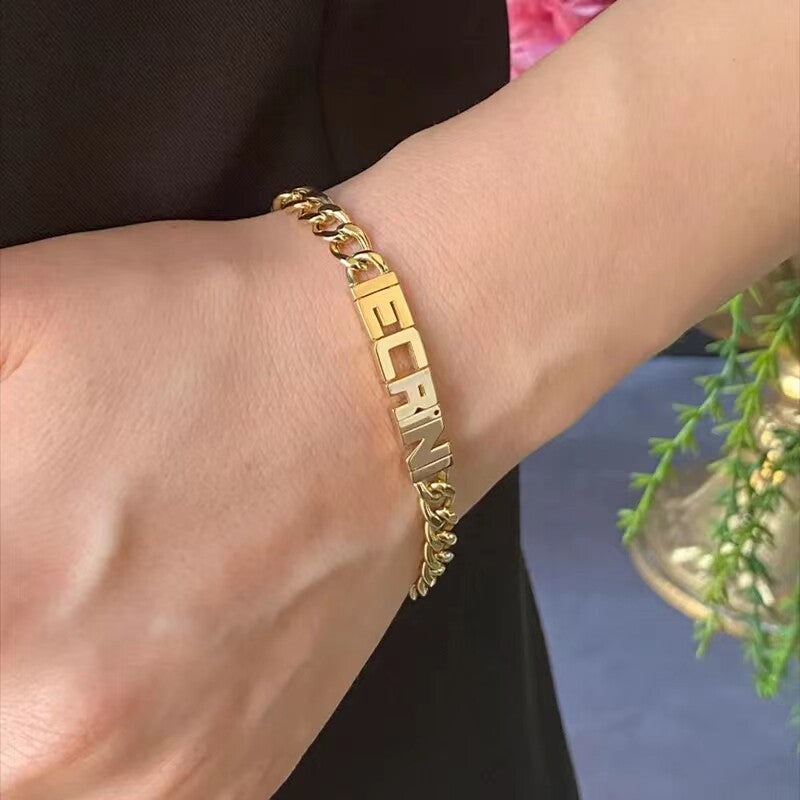 Lady's bracelet