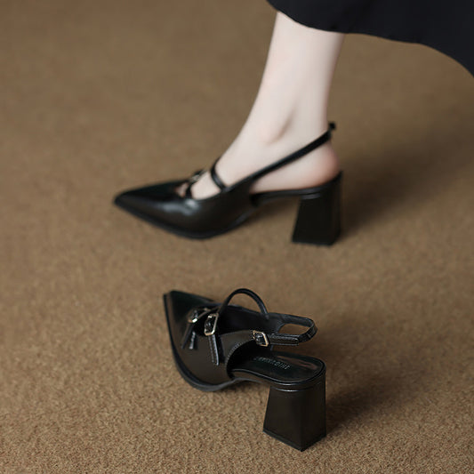 Lady's head-to-toe high-heeled shoes