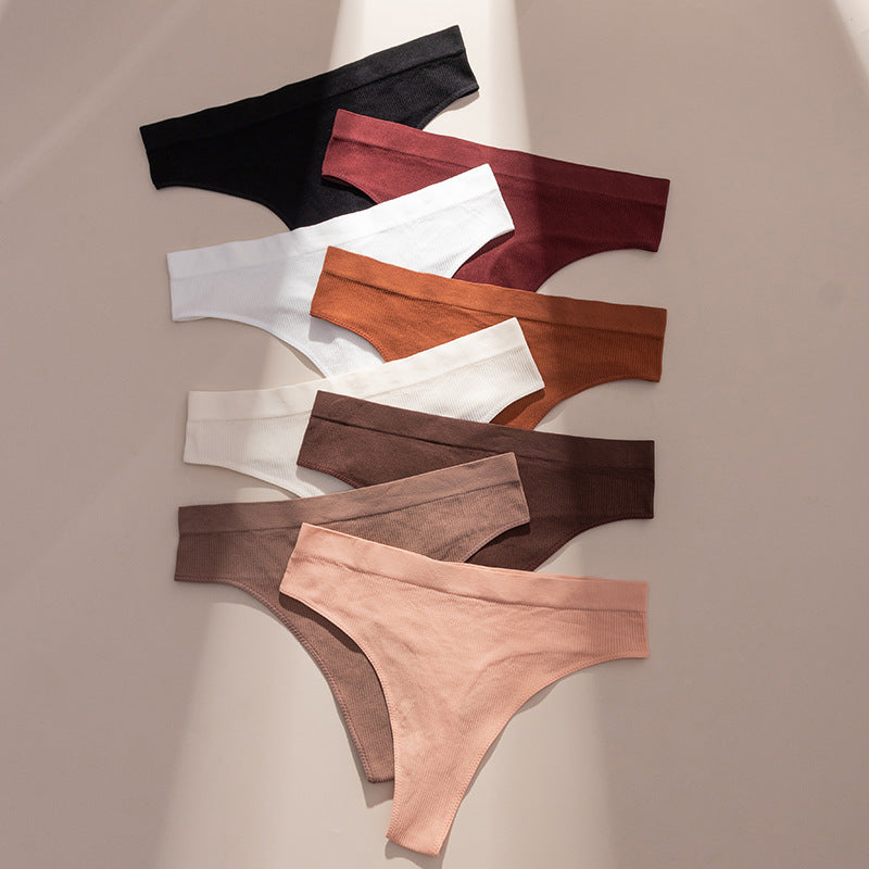 Lady's low-rise underwear