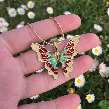 Large butterfly necklace with pearls
