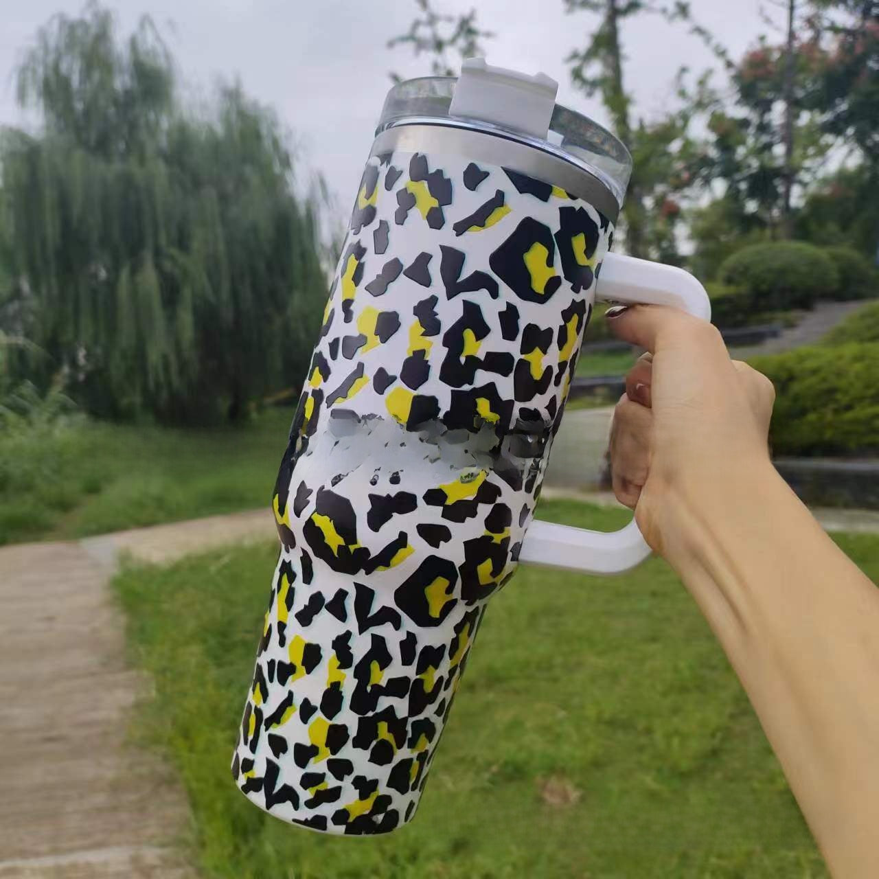 Large Capacity 40oz Insulated Car Cup with Leopard Print