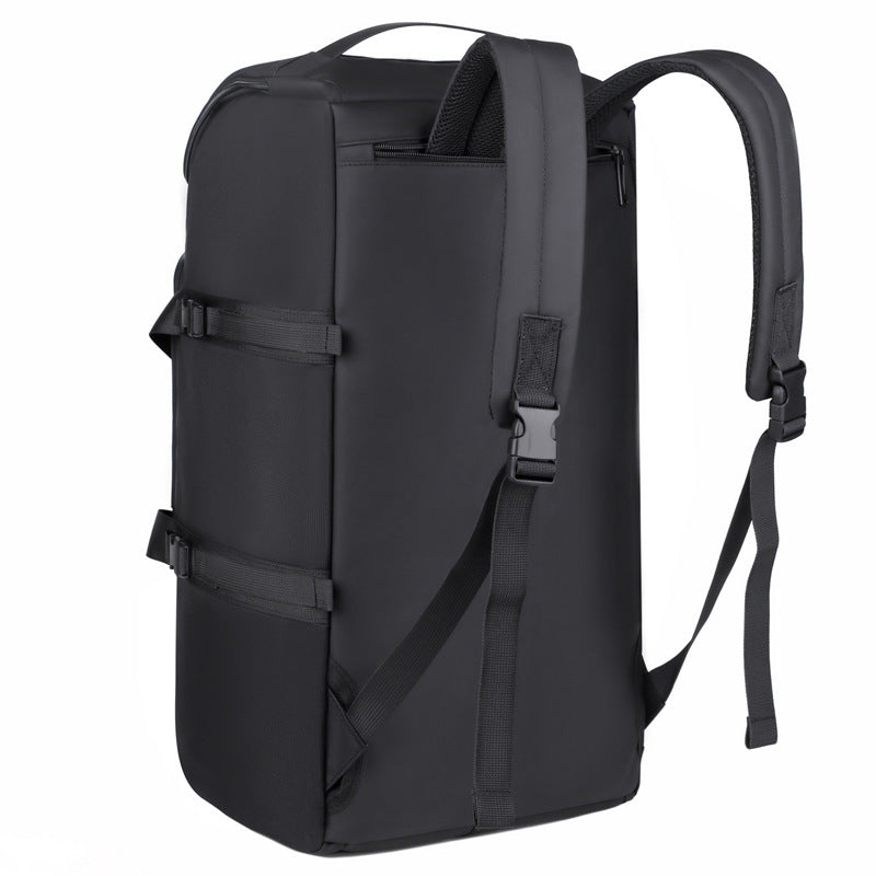 Large-capacity backpack