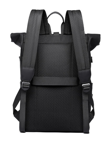 Large capacity backpack