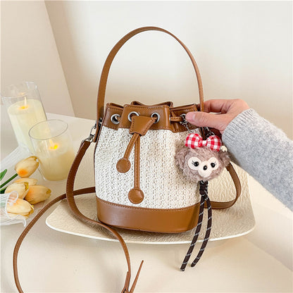 Large capacity bucket bag