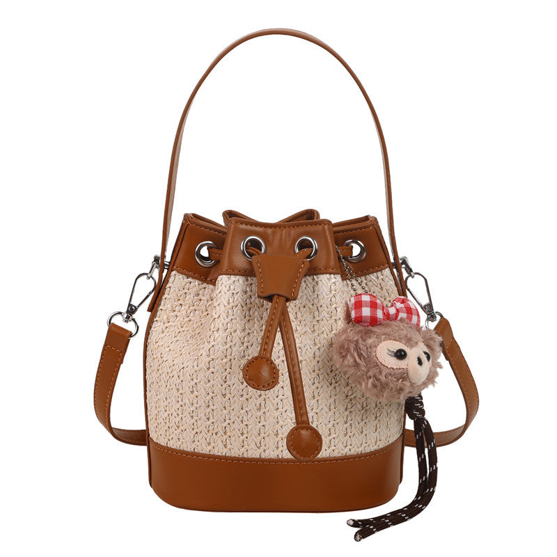 Large capacity bucket bag