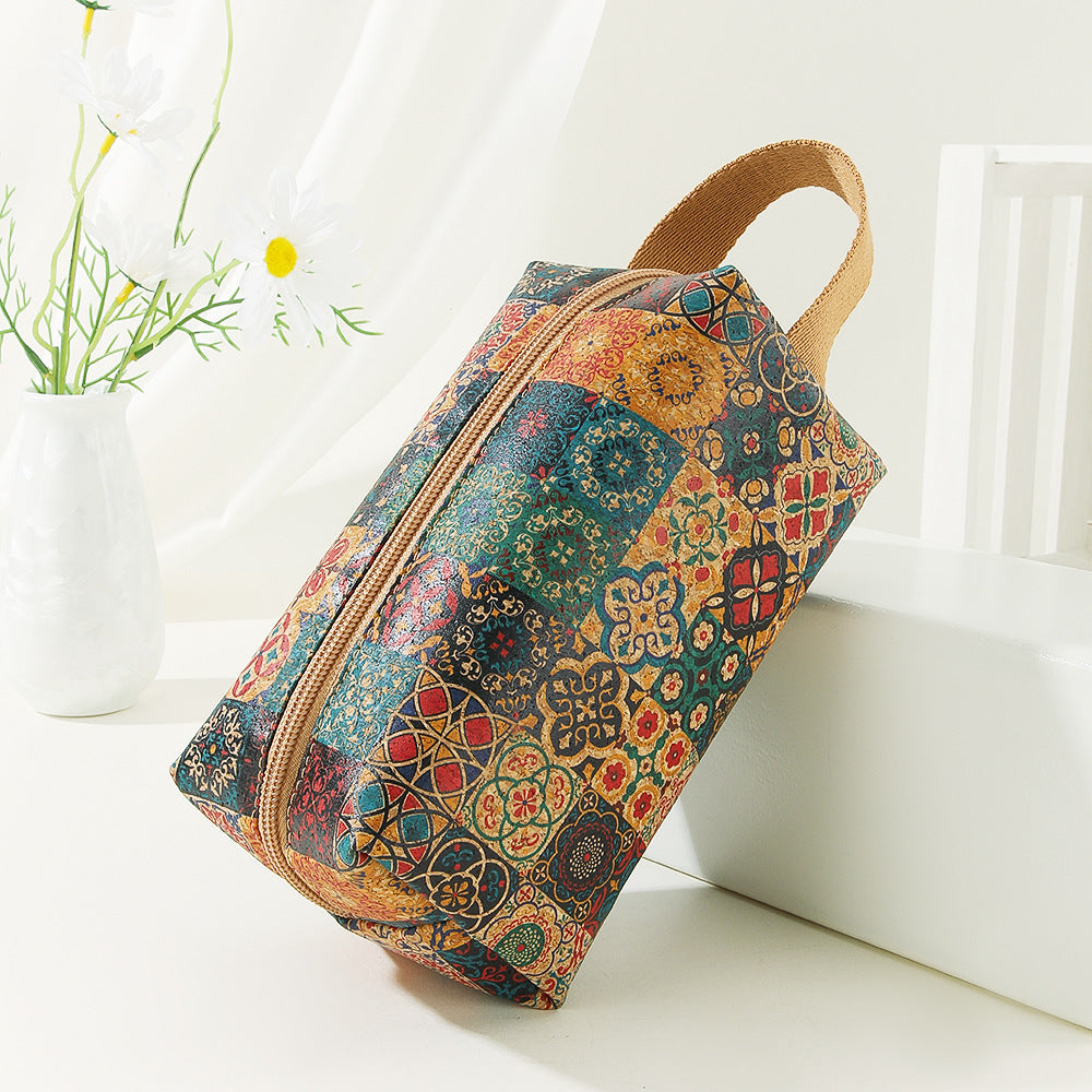 Large-capacity cork makeup bag