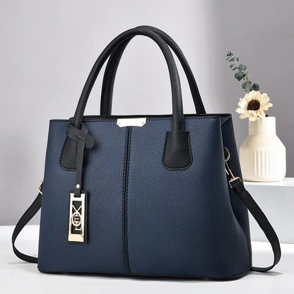 Large-capacity crossbody bag
