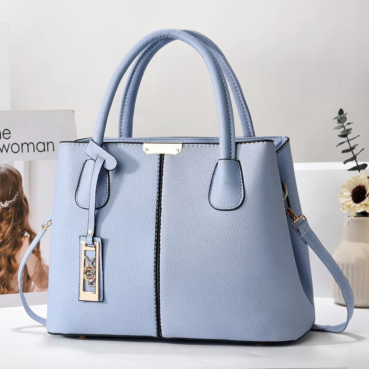 Large-capacity crossbody bag