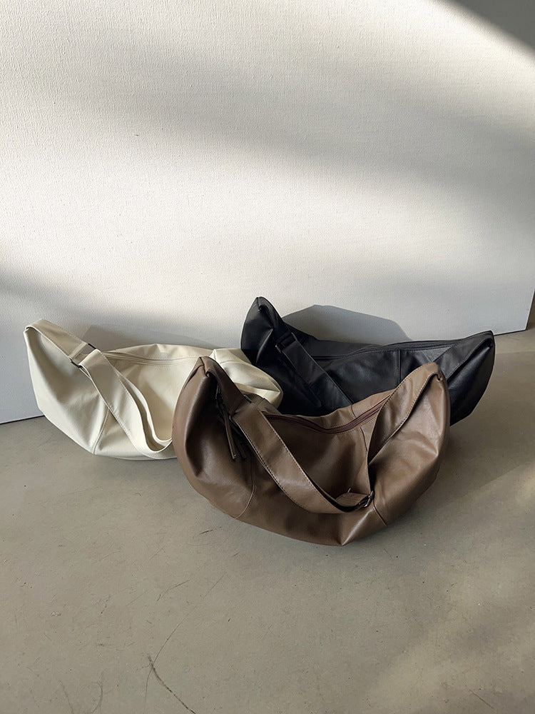 Large capacity crossbody bag