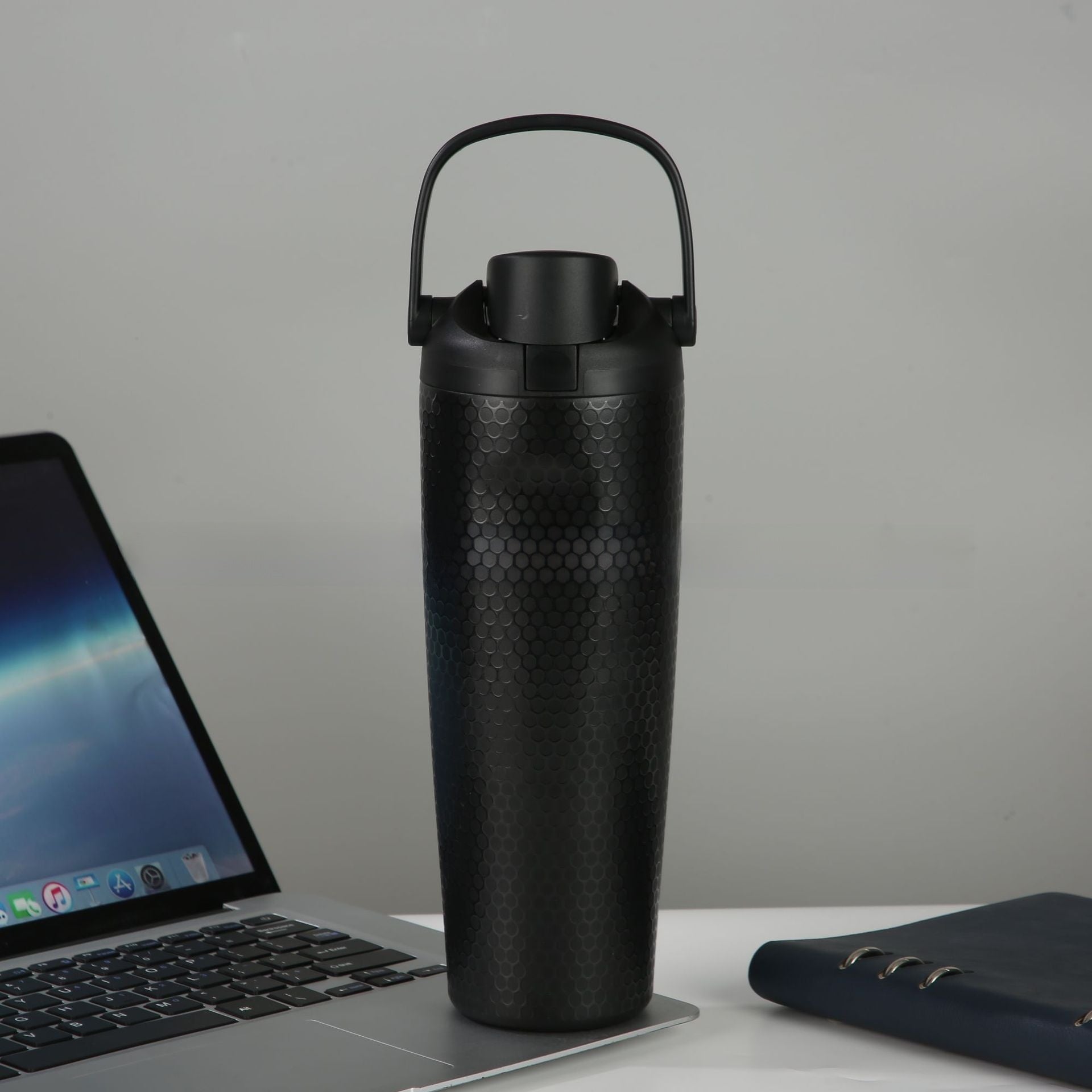 Large capacity Cup