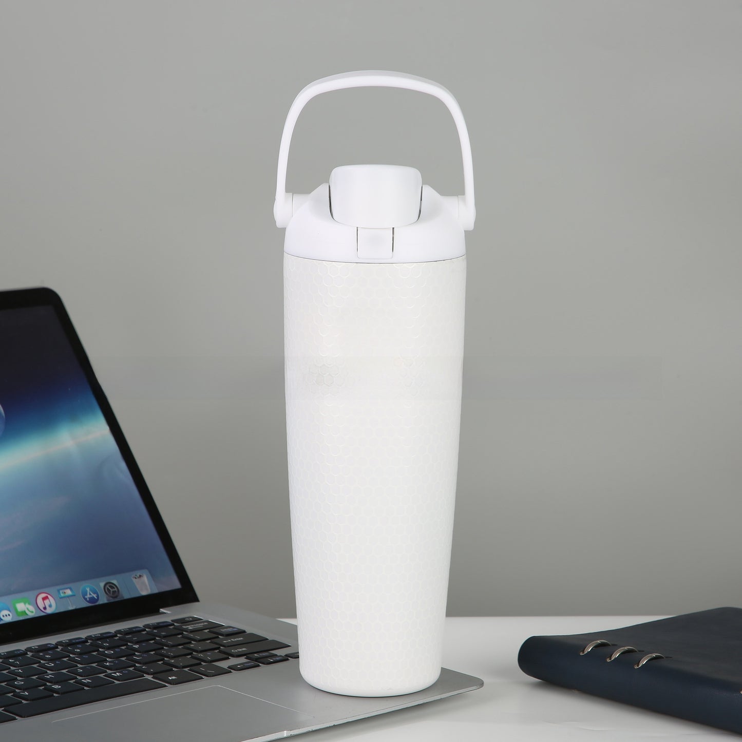 Large capacity Cup