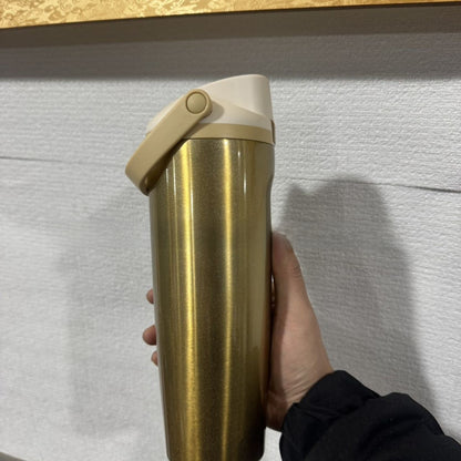 Large capacity Cup