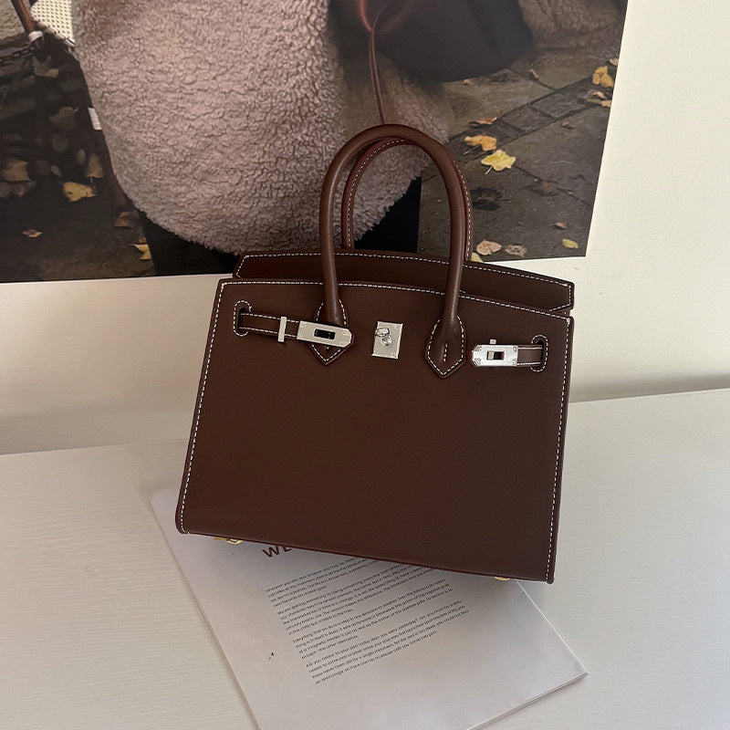 Large-capacity handbag