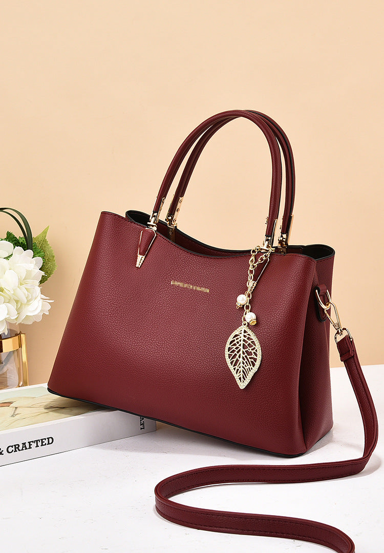 Large-capacity handbag