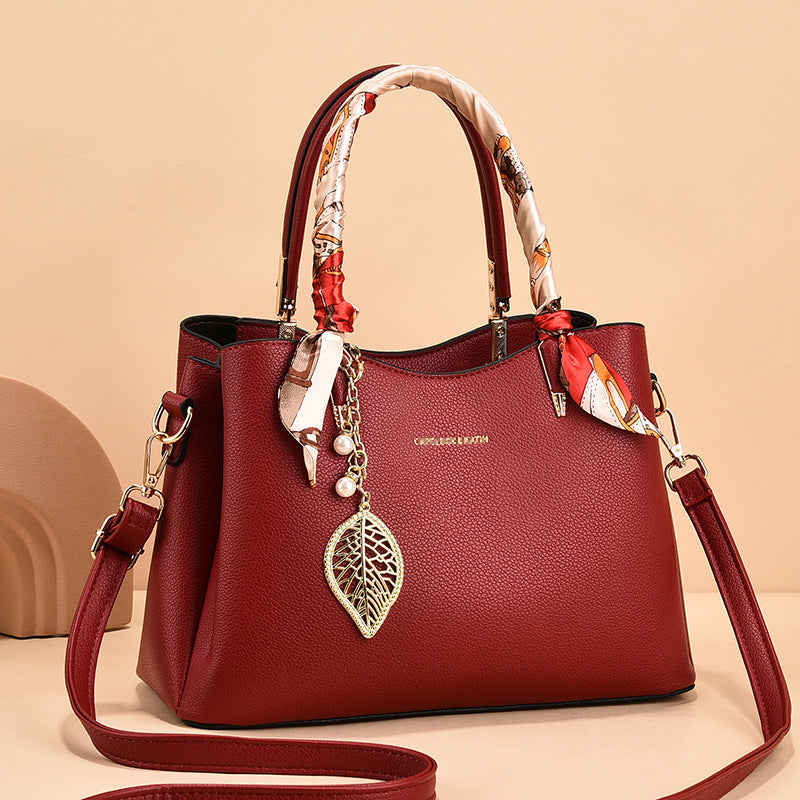 Large-capacity handbag