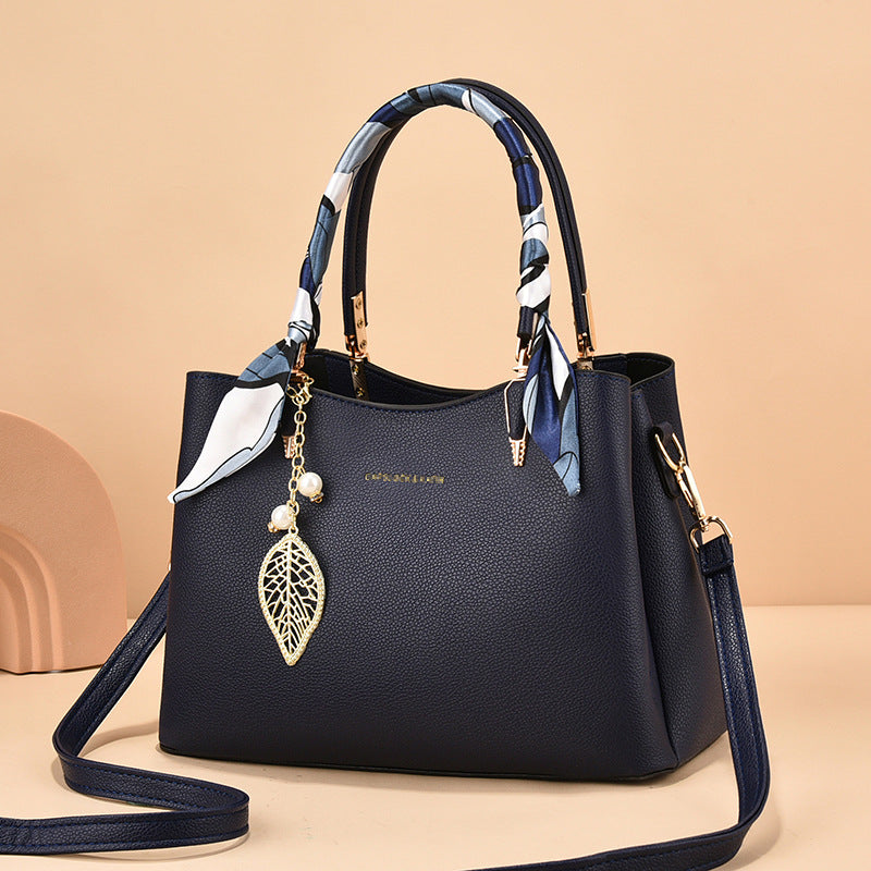 Large-capacity handbag