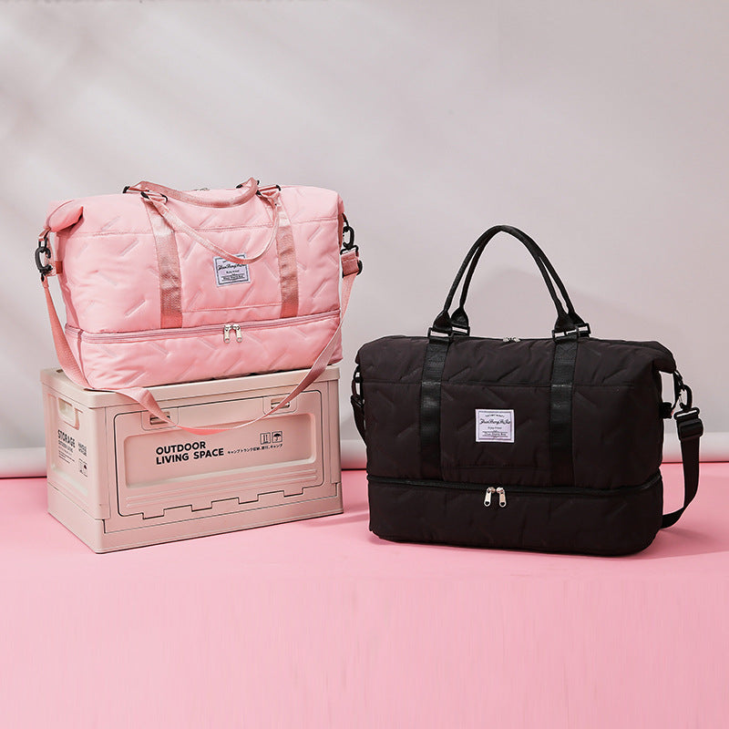 Large-capacity indentation backpack