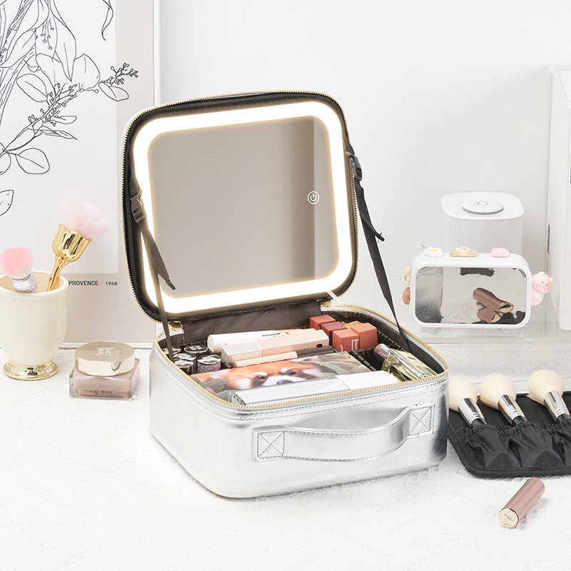 Large-capacity lamped makeup bag