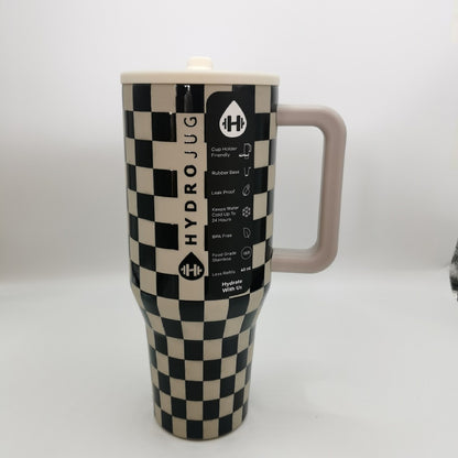 Large-capacity leak-proof insulated cup