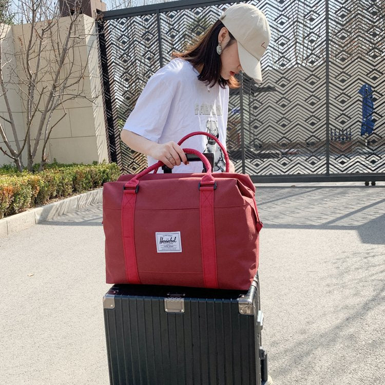 Large-capacity leisure travel bag