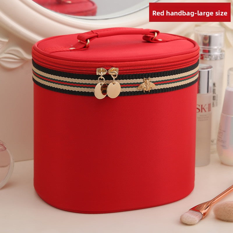 Large-capacity portable makeup case