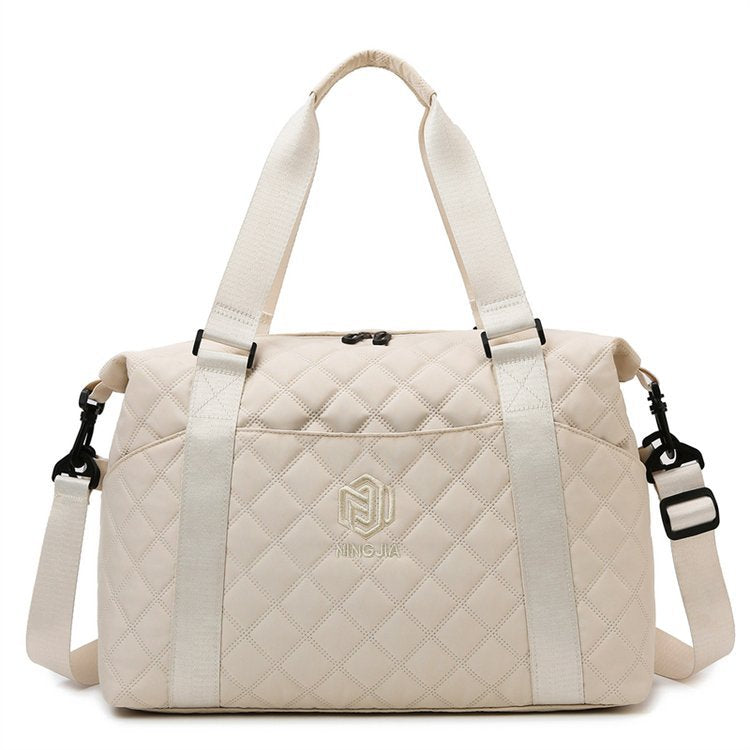 Large-capacity portable travel bag