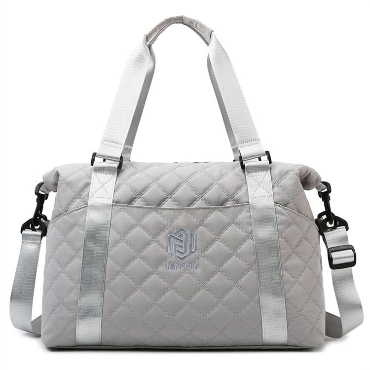 Large-capacity portable travel bag