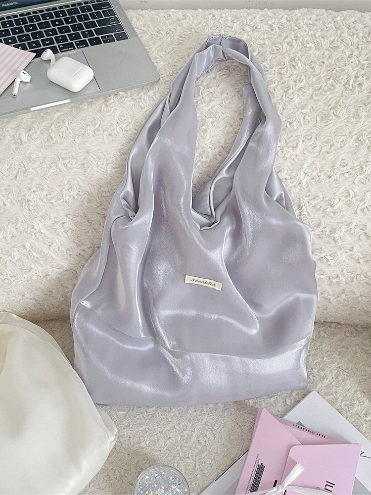 Large-capacity shoulder bag