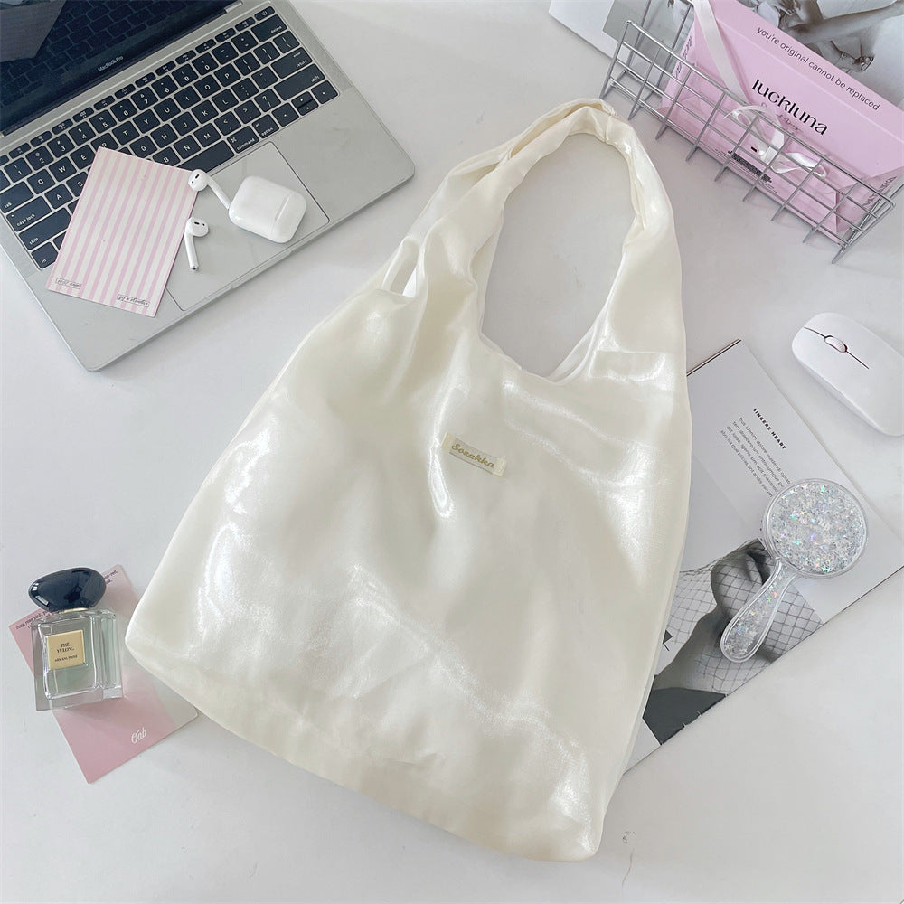 Large-capacity shoulder bag