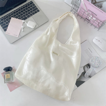 Large-capacity shoulder bag