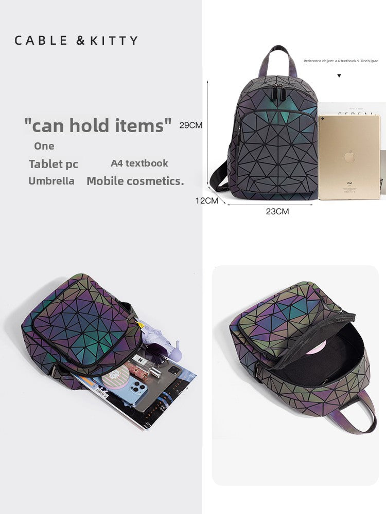 Large capacity stylish diamond pattern travel bag
