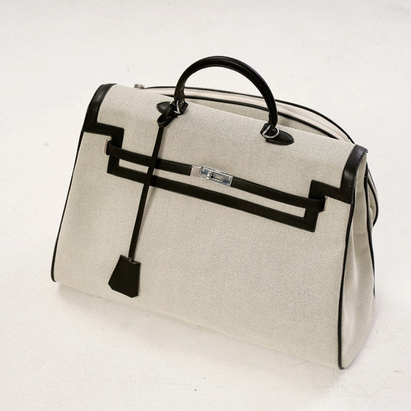 Large-capacity tennis bag