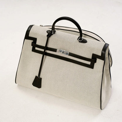 Large-capacity tennis bag
