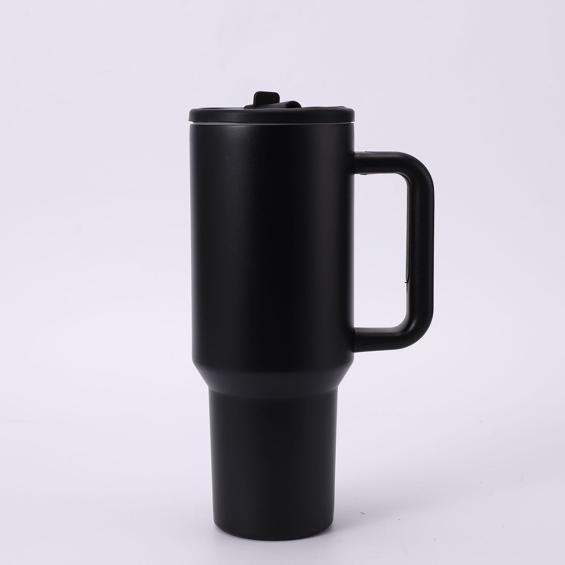 Large-capacity thermos mug