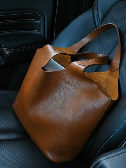 Large-Capacity Tote Bag