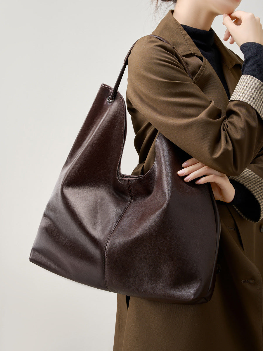Large-capacity tote bag