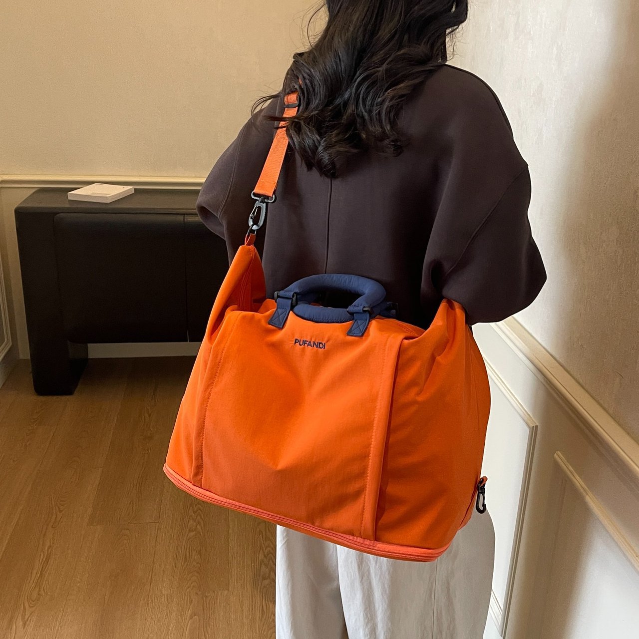 Large-Capacity Travel Bag