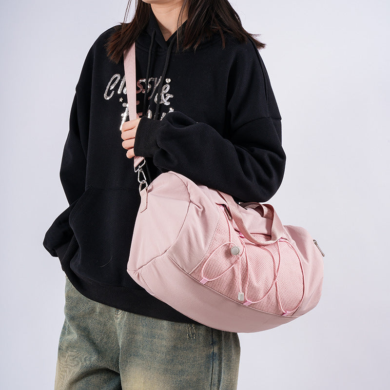 Large-capacity travel bag