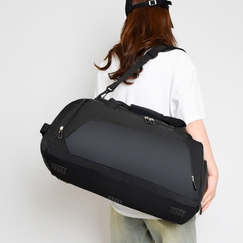 Large-capacity travel bag