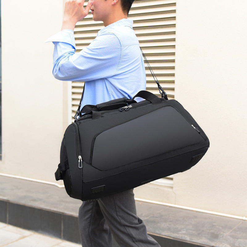 Large-capacity travel bag