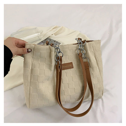 Large-capacity women’s shoulder bag