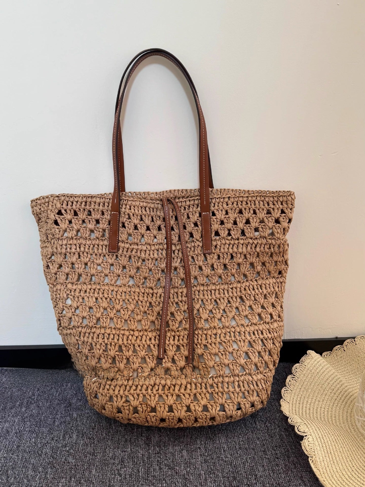 Large-Capacity Woven Straw Bag