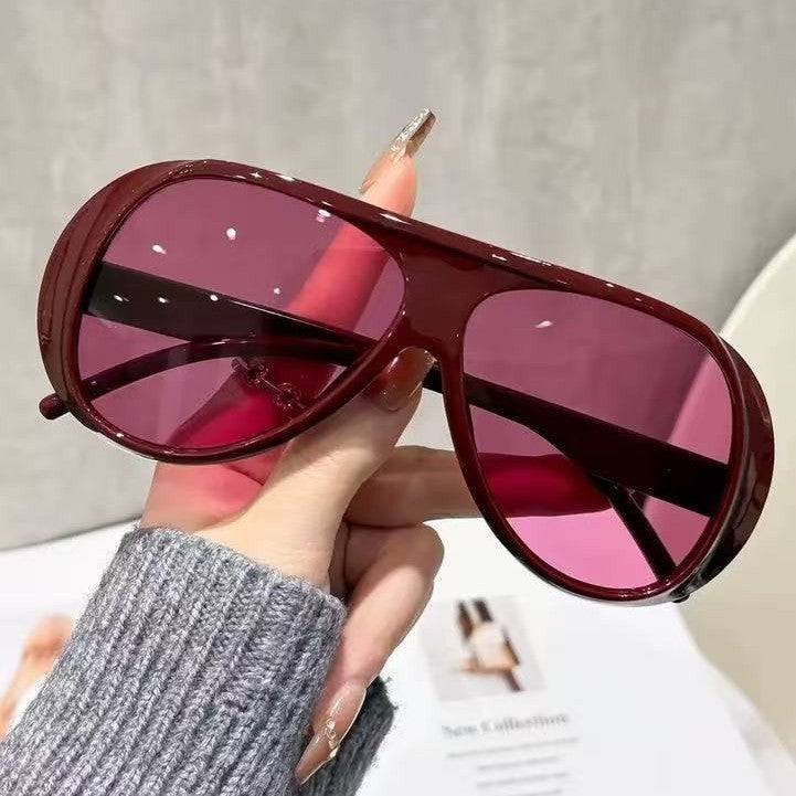 Large-frame sunglasses