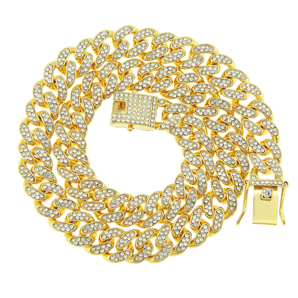 Large gold chain necklace