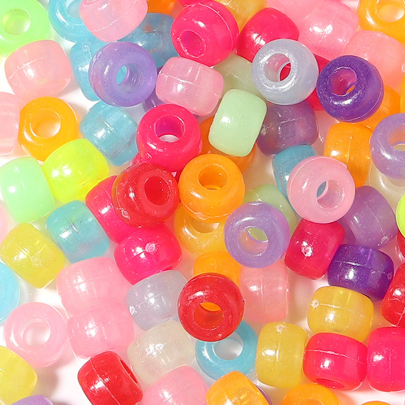 Large-hole plastic beads