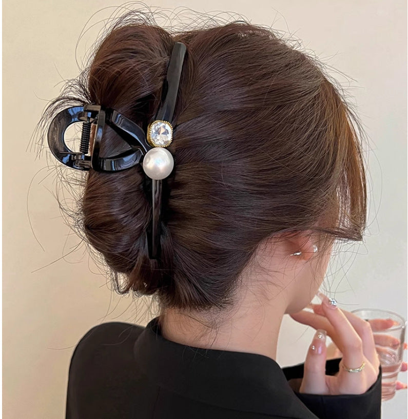 Large Shark Hair Clip with Pearl Decoration