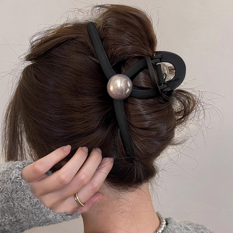 Large Shark Hair Clip with Pearl Decoration