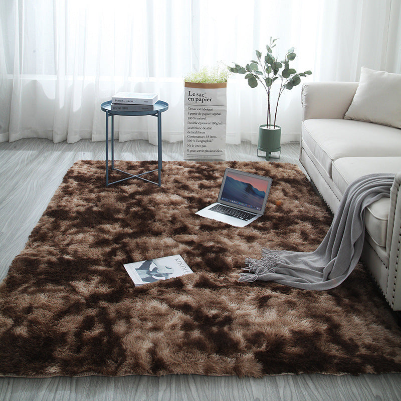 Large-sized carpet in the living room