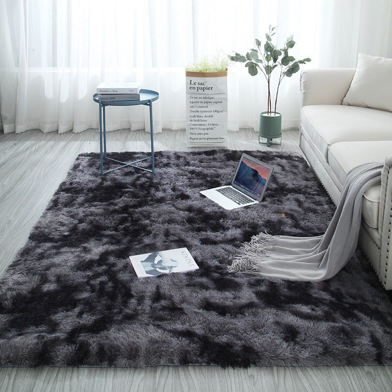 Large-sized carpet in the living room